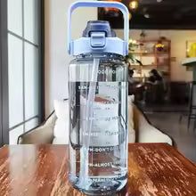 🌊 Gourde XXL 2 Litres – Hydratez-vous toute la journée sans effort !